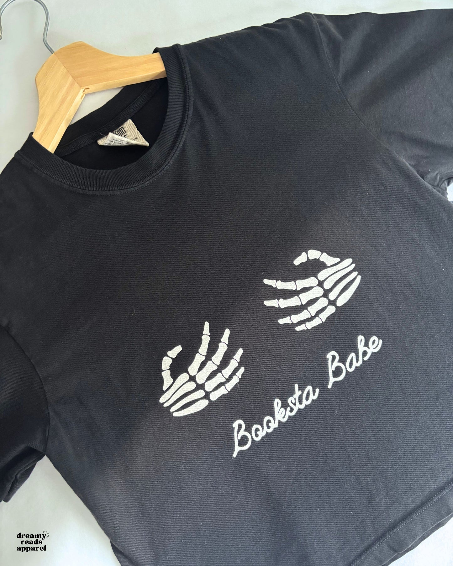 Booksta Babe Cropped Tee