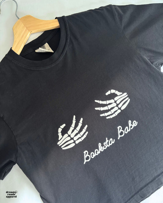 Booksta Babe Cropped Tee